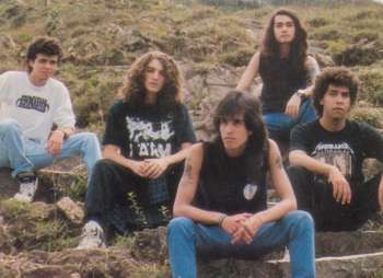 Foto interna do CD Exon